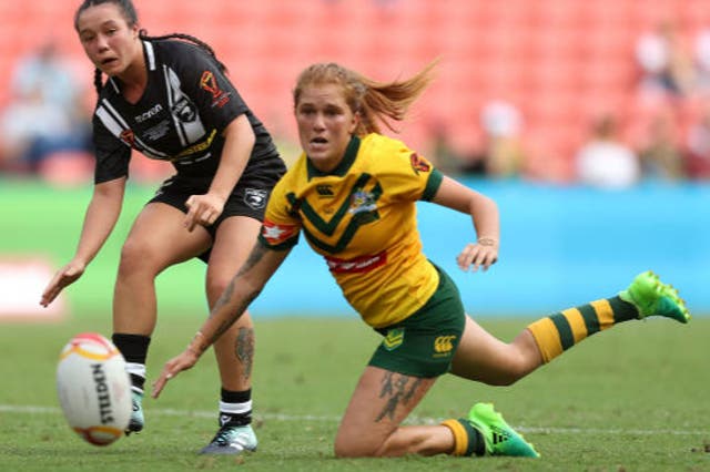 <p>Caitlin Moran of the Jillaroos in yellow jersey  during the 2017 Rugby League Women's World Cup Final between Australia and New Zealand </p>