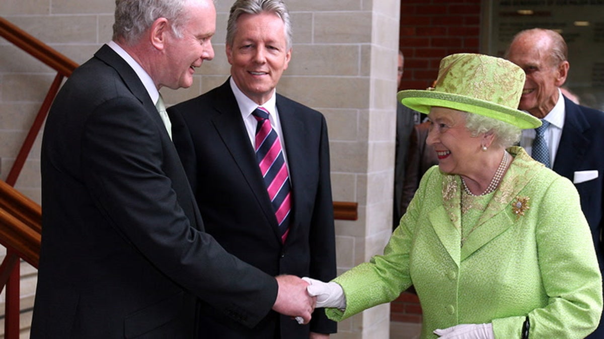 Photographer recalls historic handshake between Queen Elizabeth and Martin McGuinness