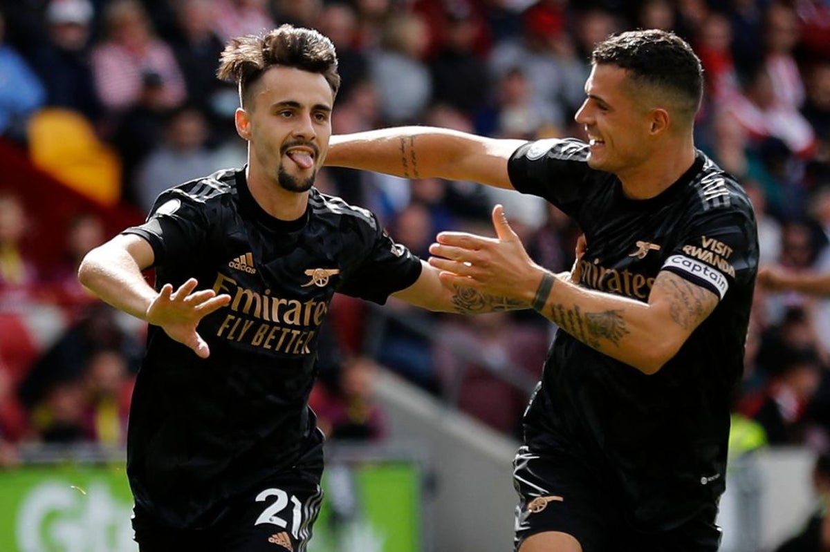 Fabio Vieira’s debut goal helps Arsenal return top in comfortable win over Brentford