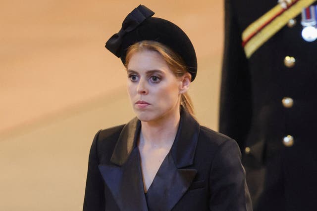<p>Princess Beatrice of York stands vigil at the coffin of Queen Elizabeth II, in Westminster Hall</p>