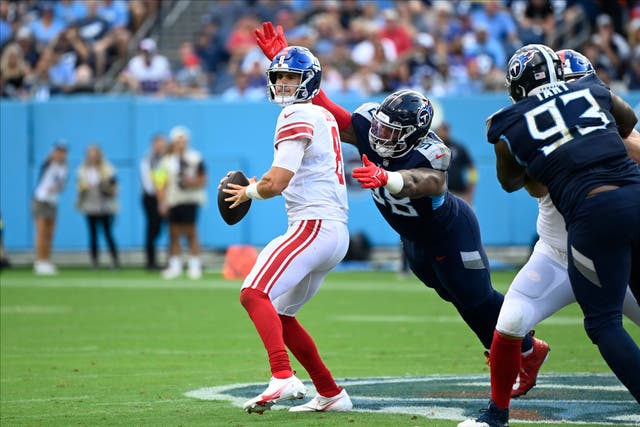 TITANS-BILLS-PANORAMA