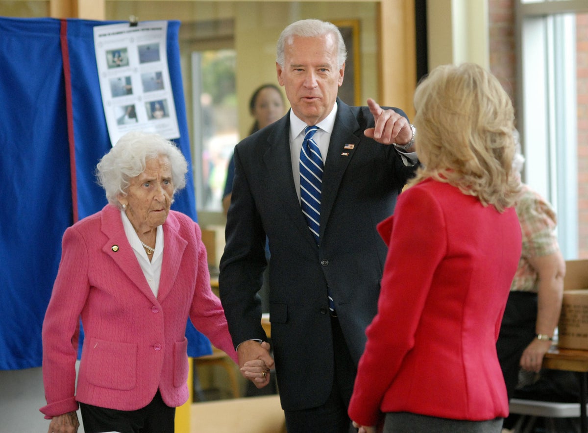 Biden explains why he compared Queen to his mother – despite her hating the English