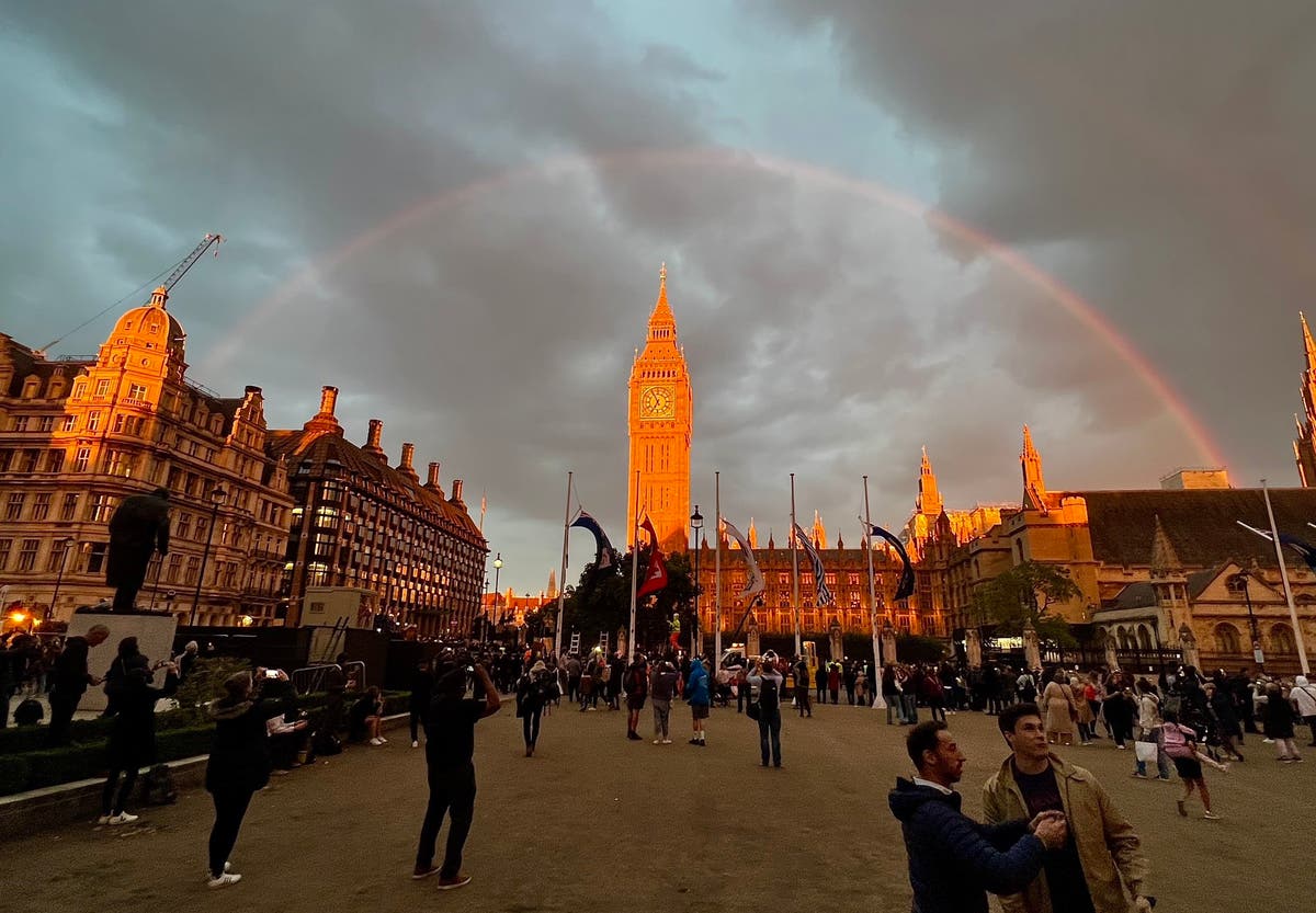 Rainbow appeared over Westminster as Queen&rsquo;s lying in state came to an end