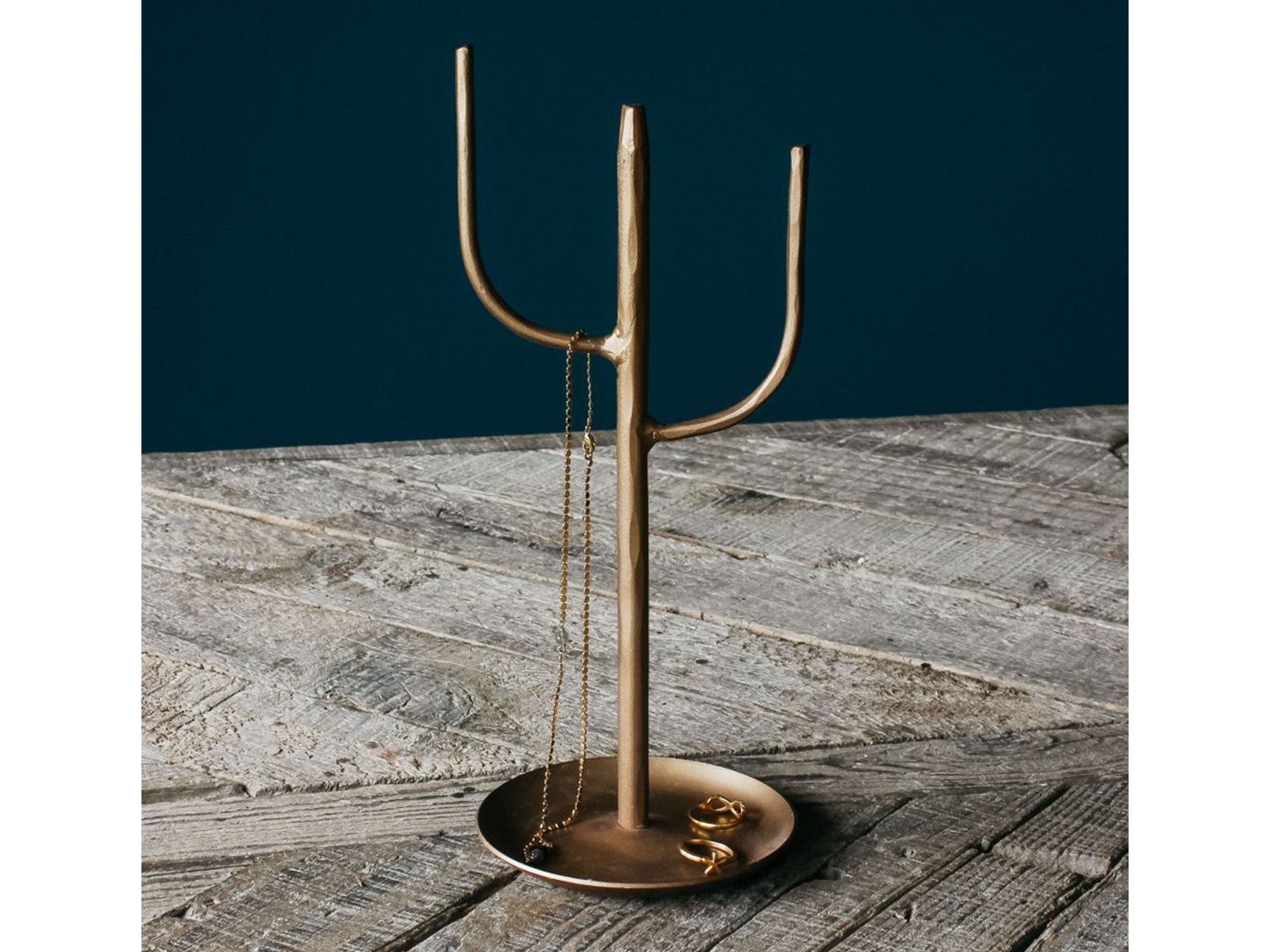 Graham and Green cactus jewellery stand