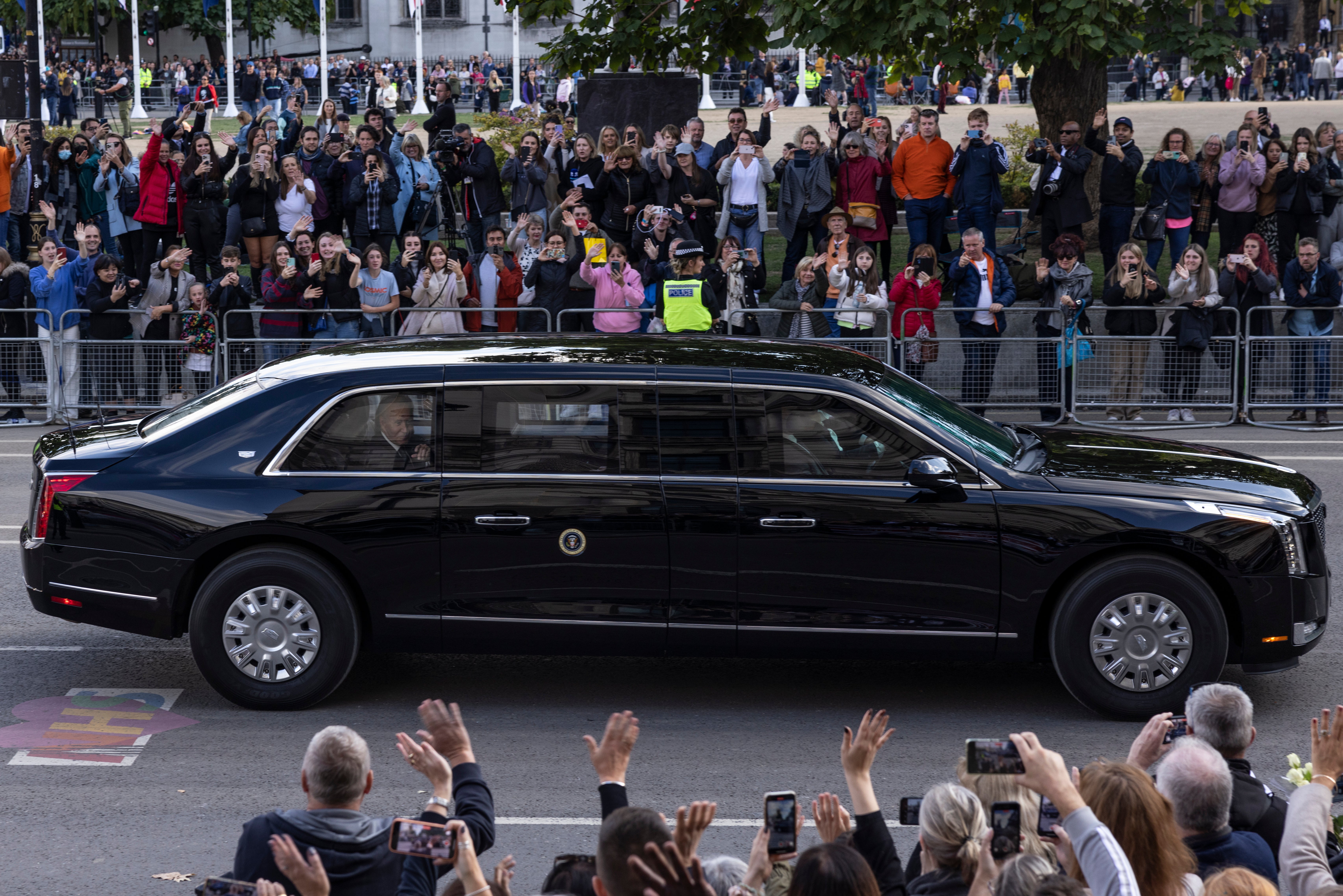 Limousine raste in Sicherheitskonvoi von US-Präsident Joe Biden