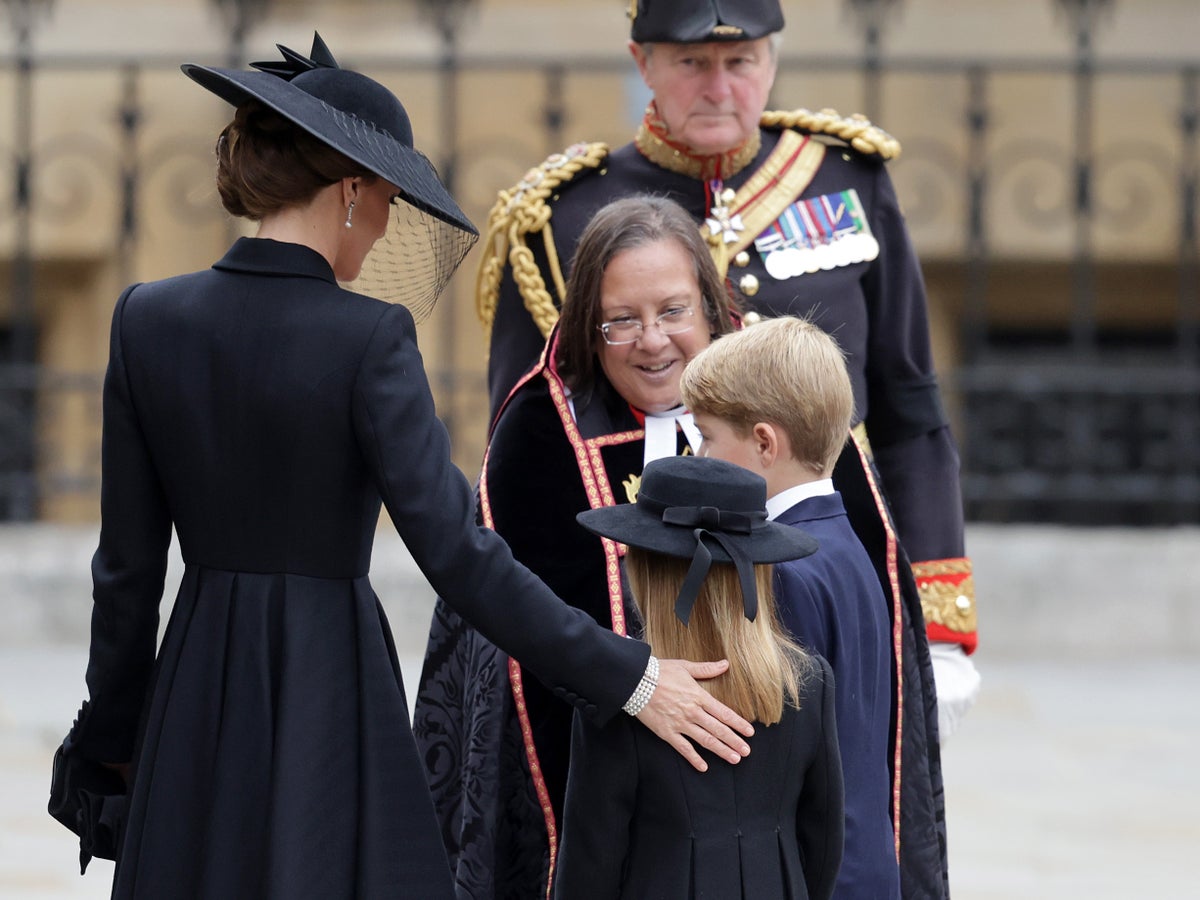 Princess Kate and Princess Charlotte wear matching coats for Queen’s funeral: ‘Like mother like daughter’