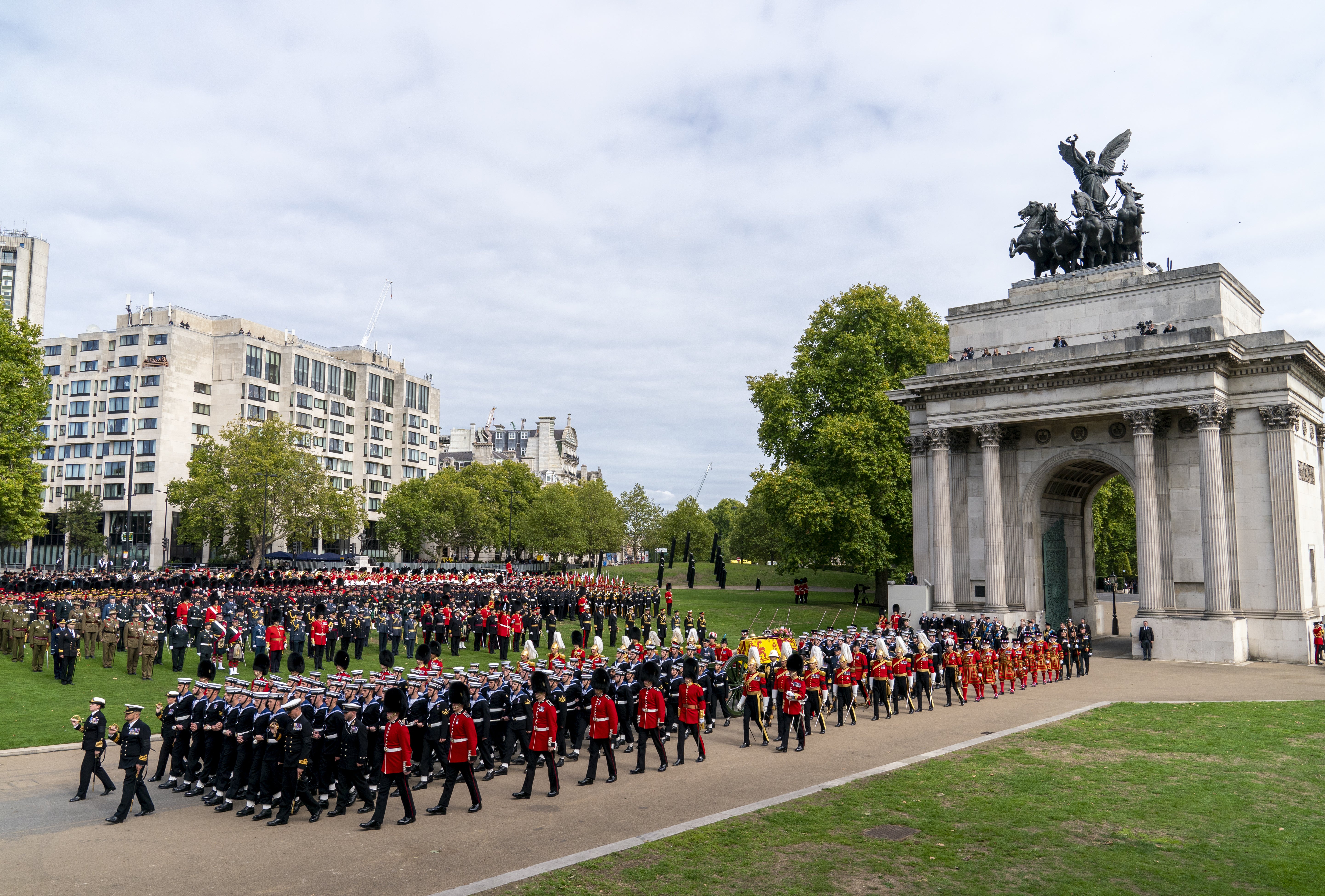The State Gun Carriage arrives at Wellington Arch (Jane Barlow/PA)