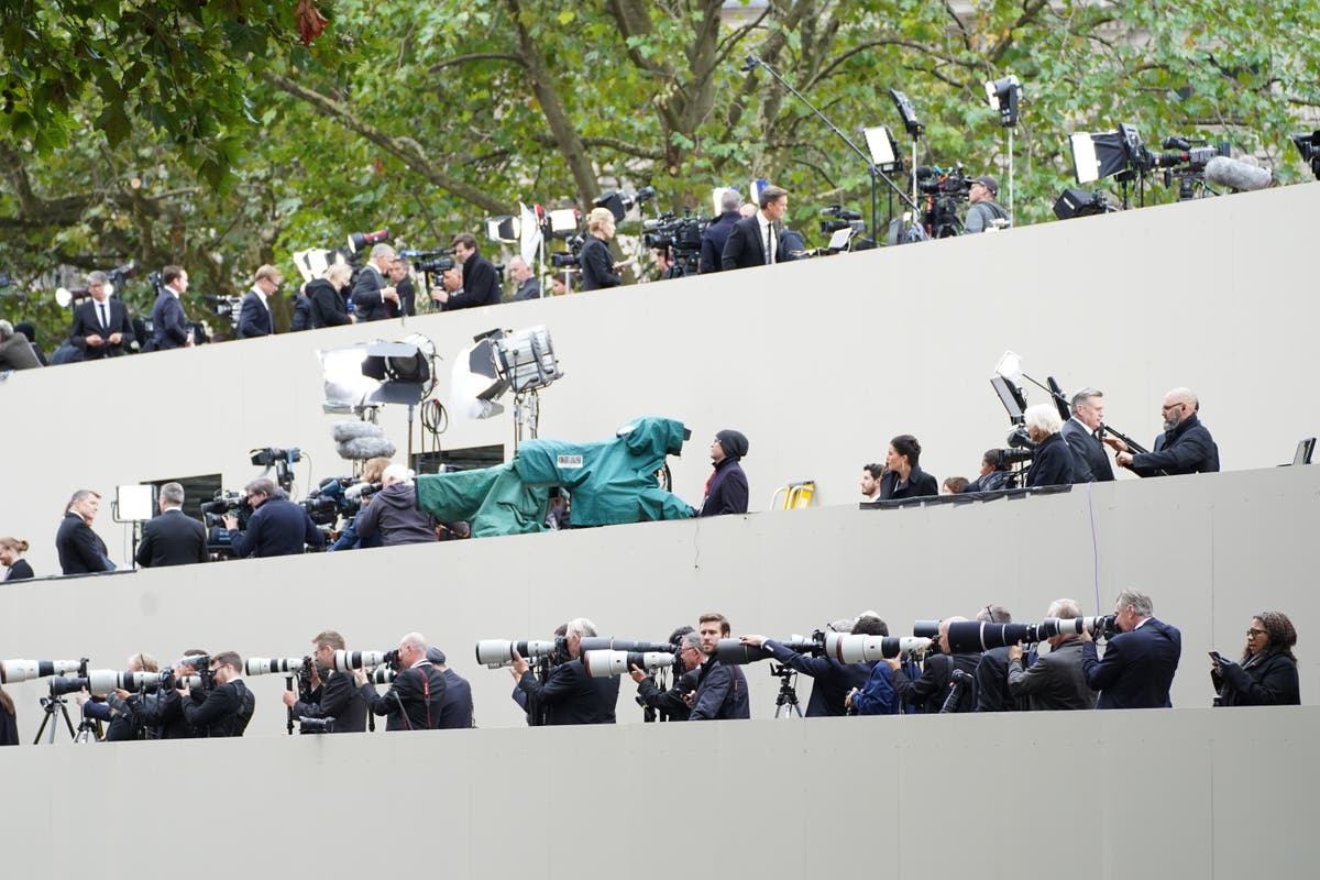 Queen&rsquo;s funeral draws emotion from media outlets around the world