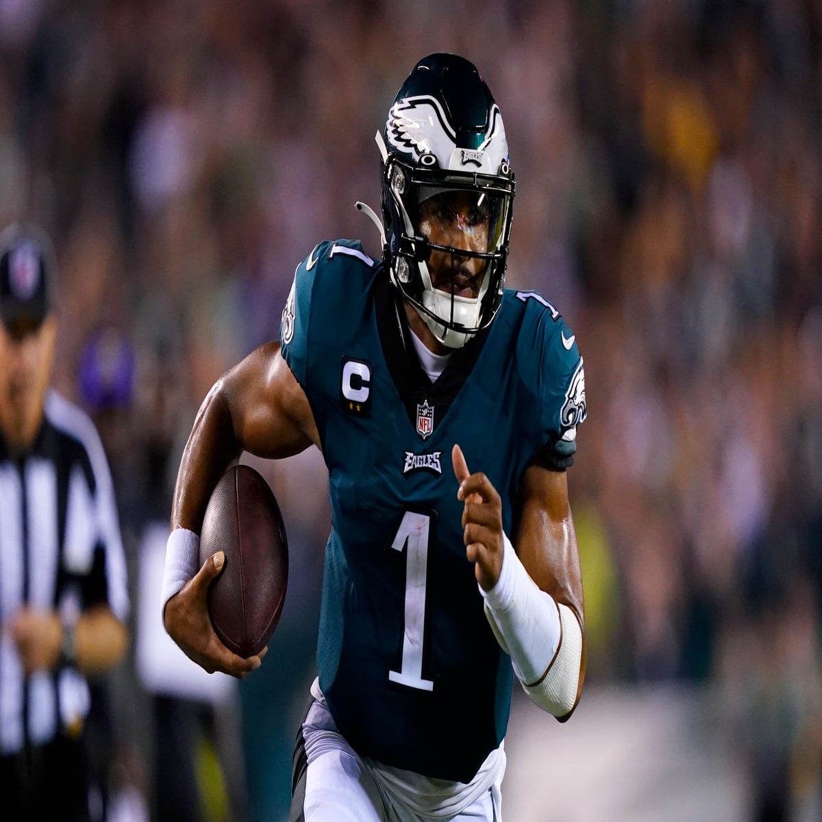 Carson Wentz (4 TDs) rallies Washington Commanders past Jacksonville Jaguars