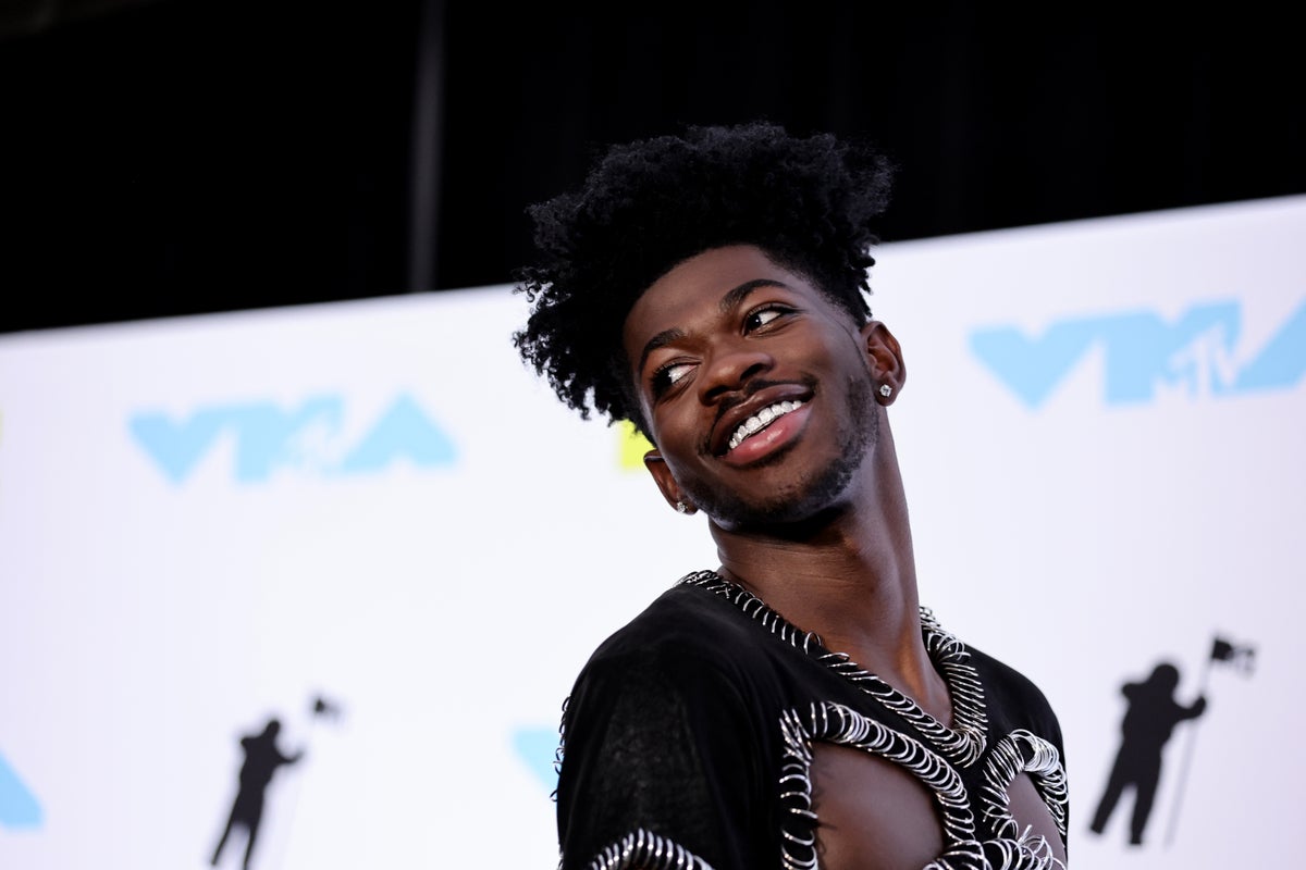 Lil Nas X offers pizza to ‘homophobic protesters’ outside his Boston concert