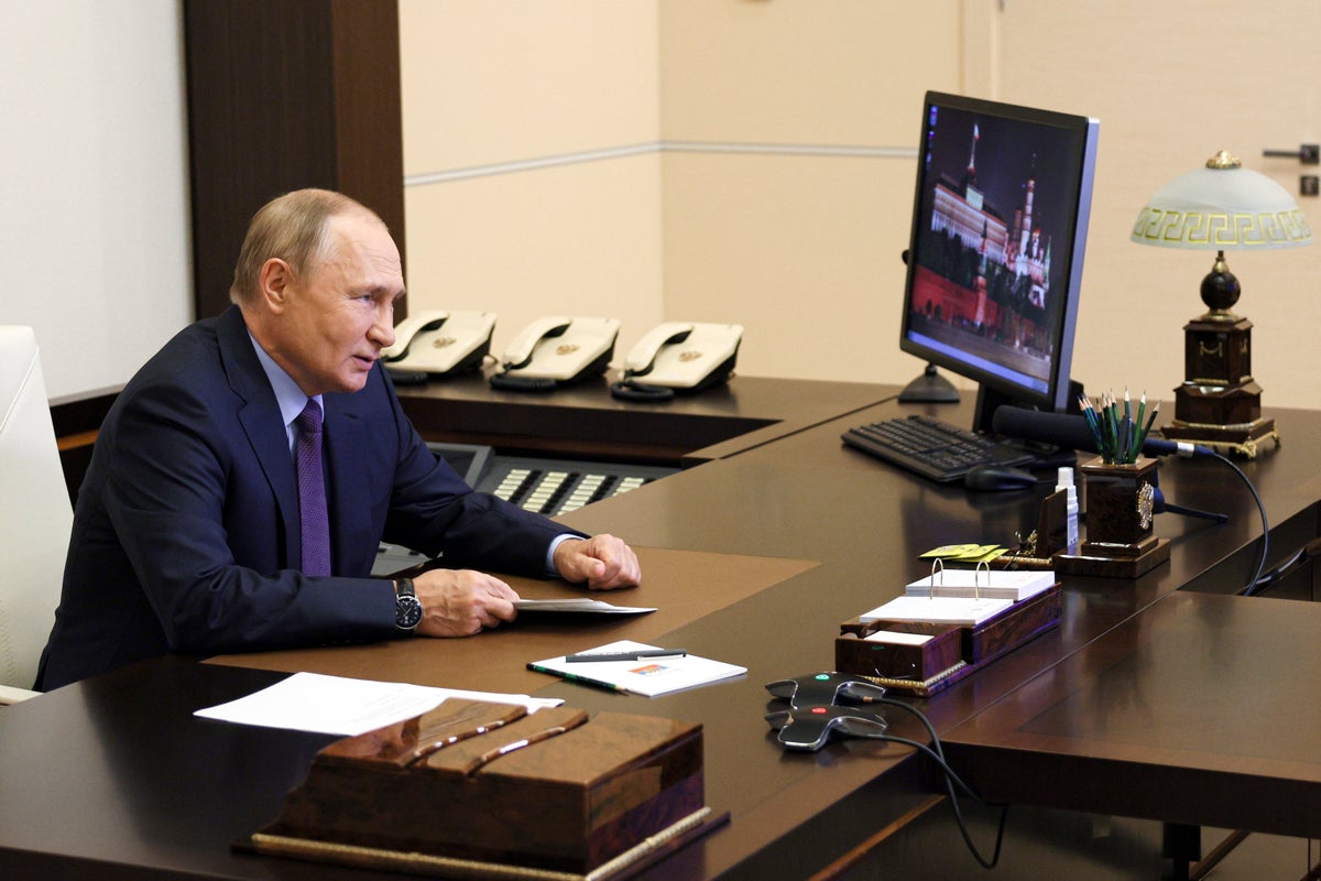 Putin, ABD'nin küresel egemenliği koruma girişimlerini patlattı
