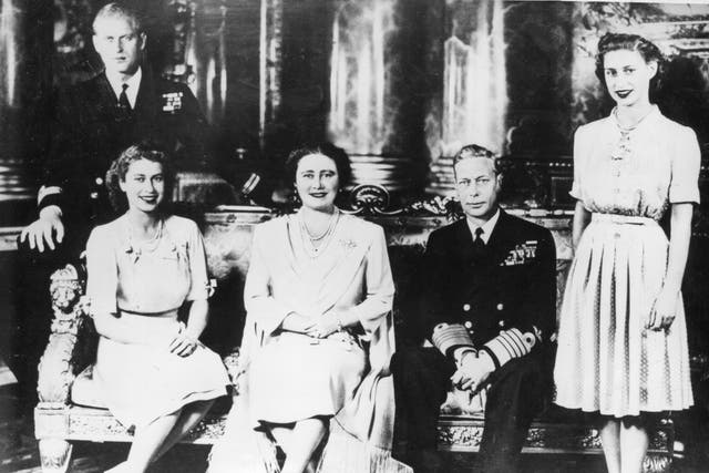 <p>The Royal Family in 1947, including Queen Elizabeth, Prince Philip, the Queen Mother, King George VI and Princess Margaret</p>