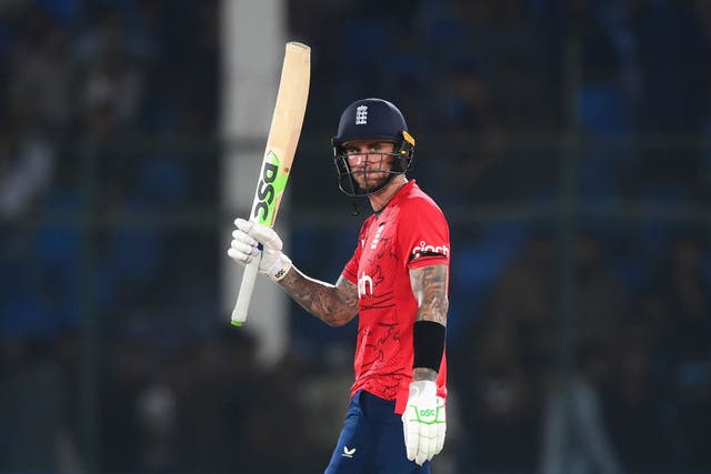 <p>Alex Hales came back with a bang  </p>