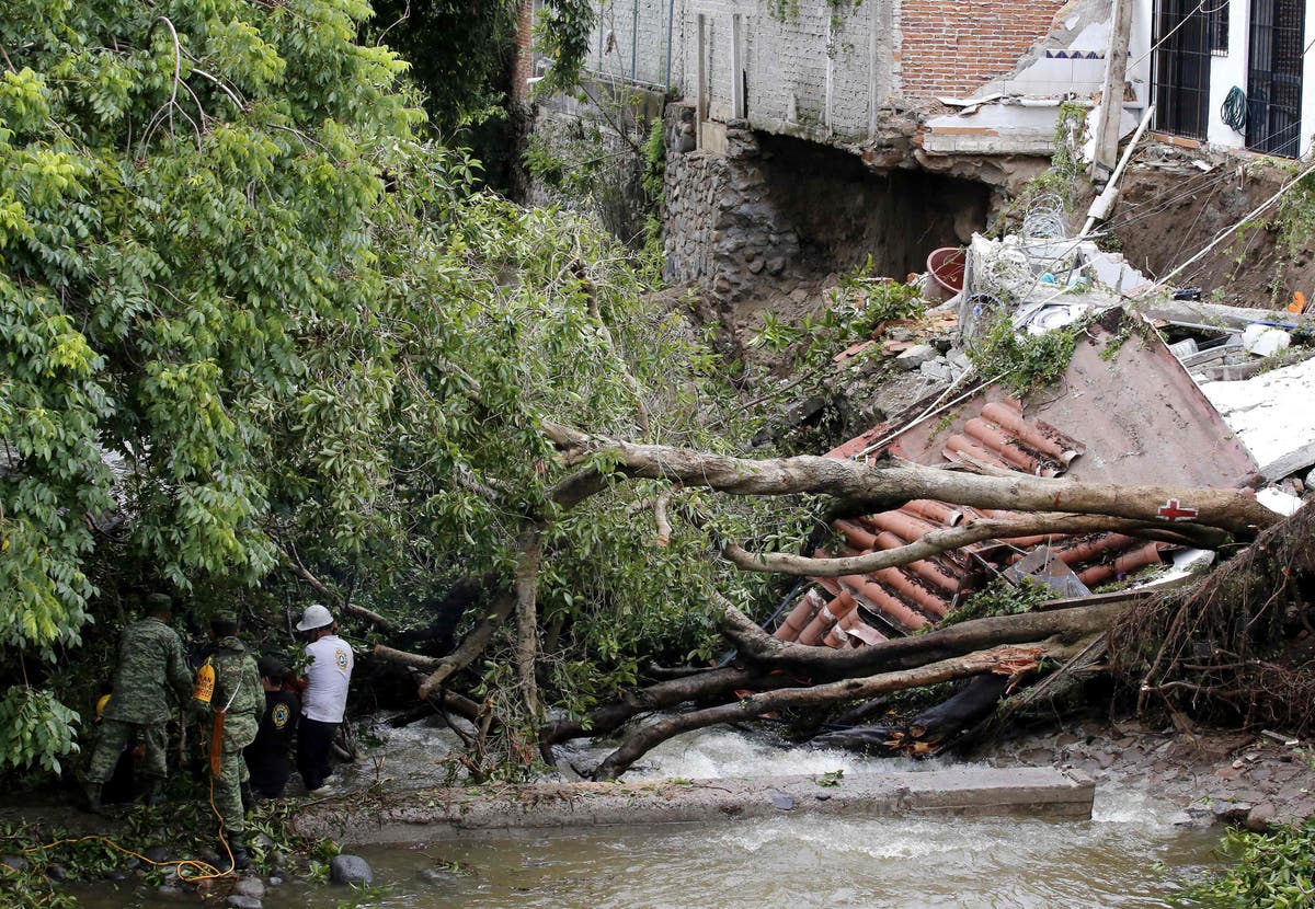 Why are there so many earthquakes in Mexico?