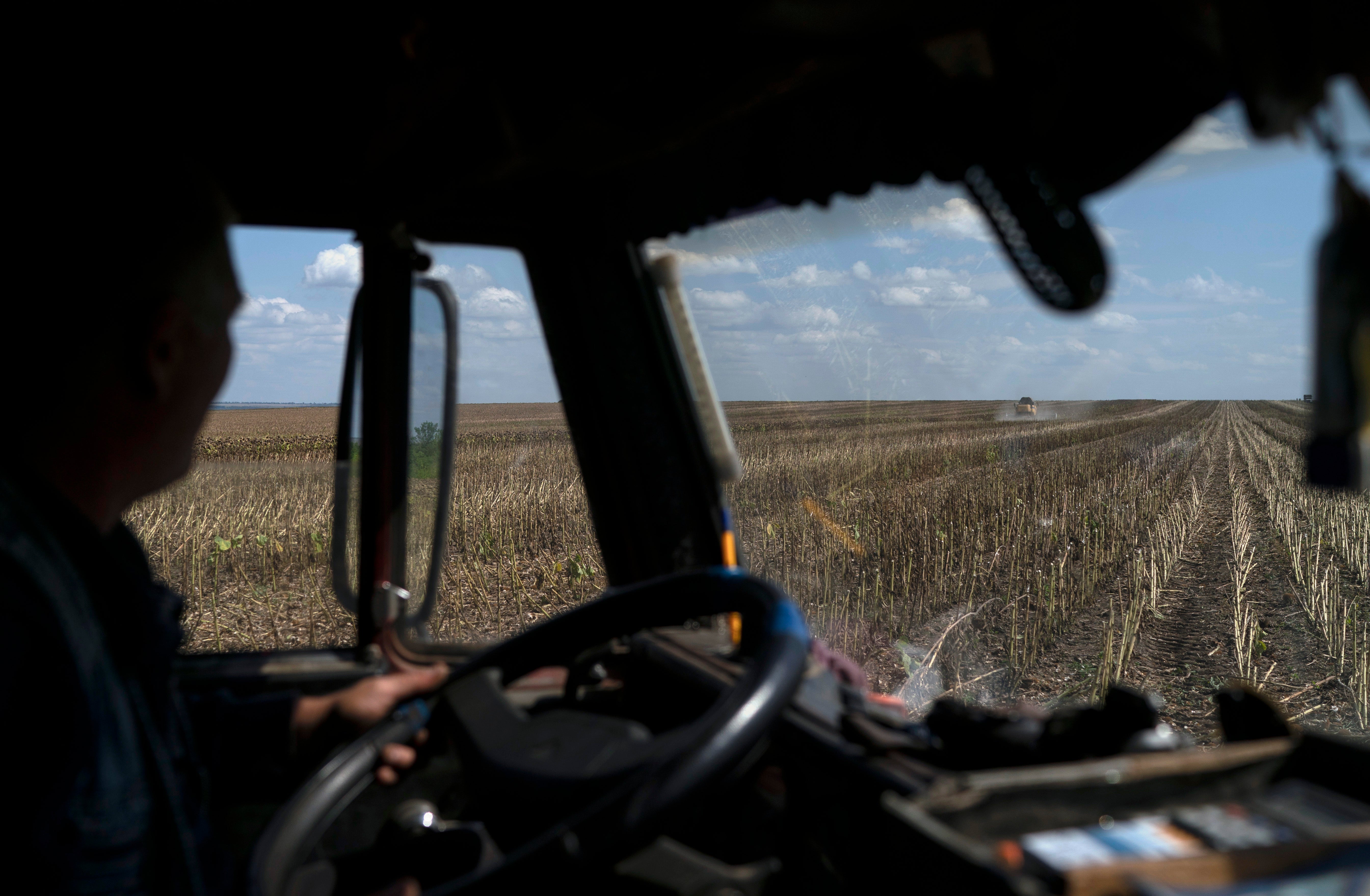 Russia Ukraine War Frontline Farming