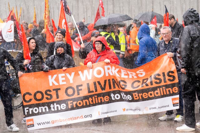 <p>People take part in the pay rise protest </p>