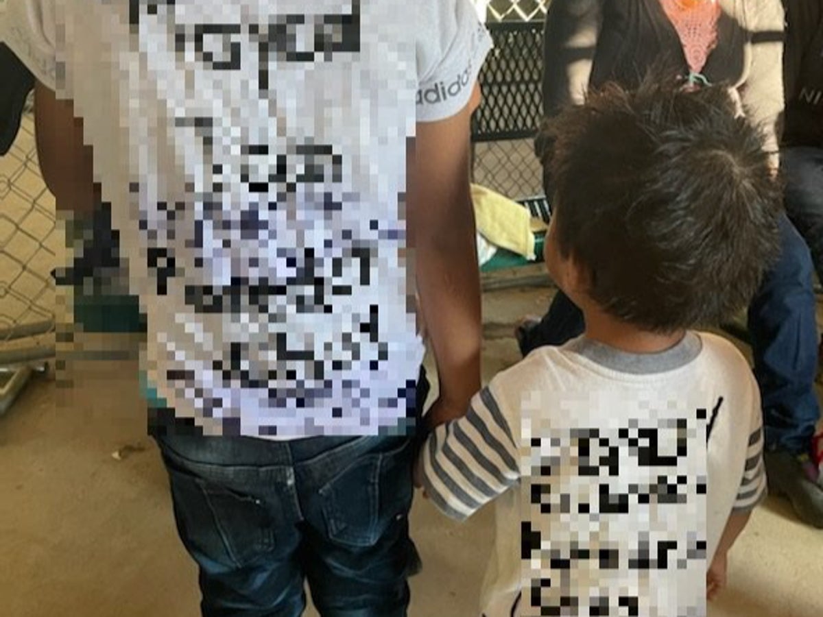Tragic photo shows child migrants from Guatemala at US border alone with phone numbers written on shirt
