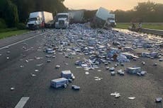 Beer spills onto Florida highway after Coors Light truck crash