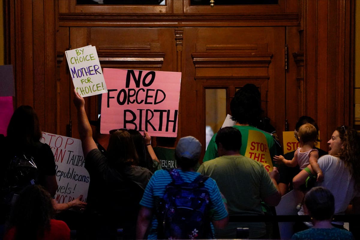 Indiana abortion ban blocked by judge, temporarily pausing law