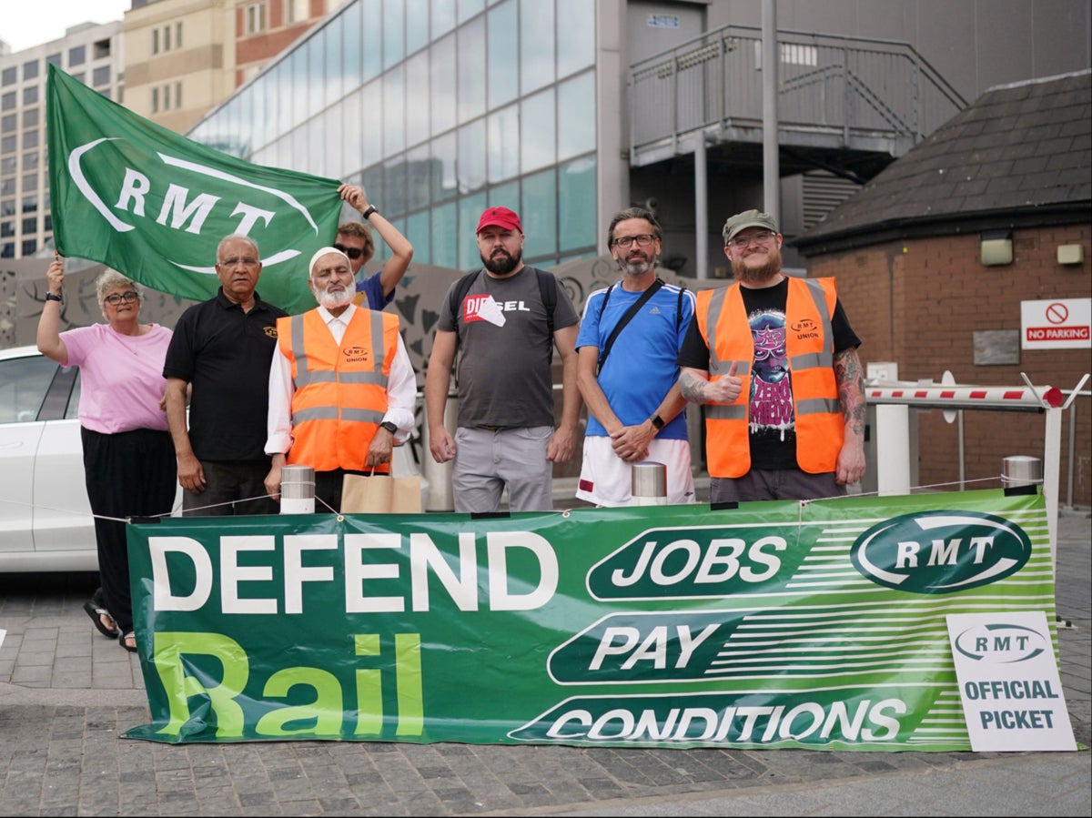 New train strike announced for next month as 40,000 rail workers to walk out