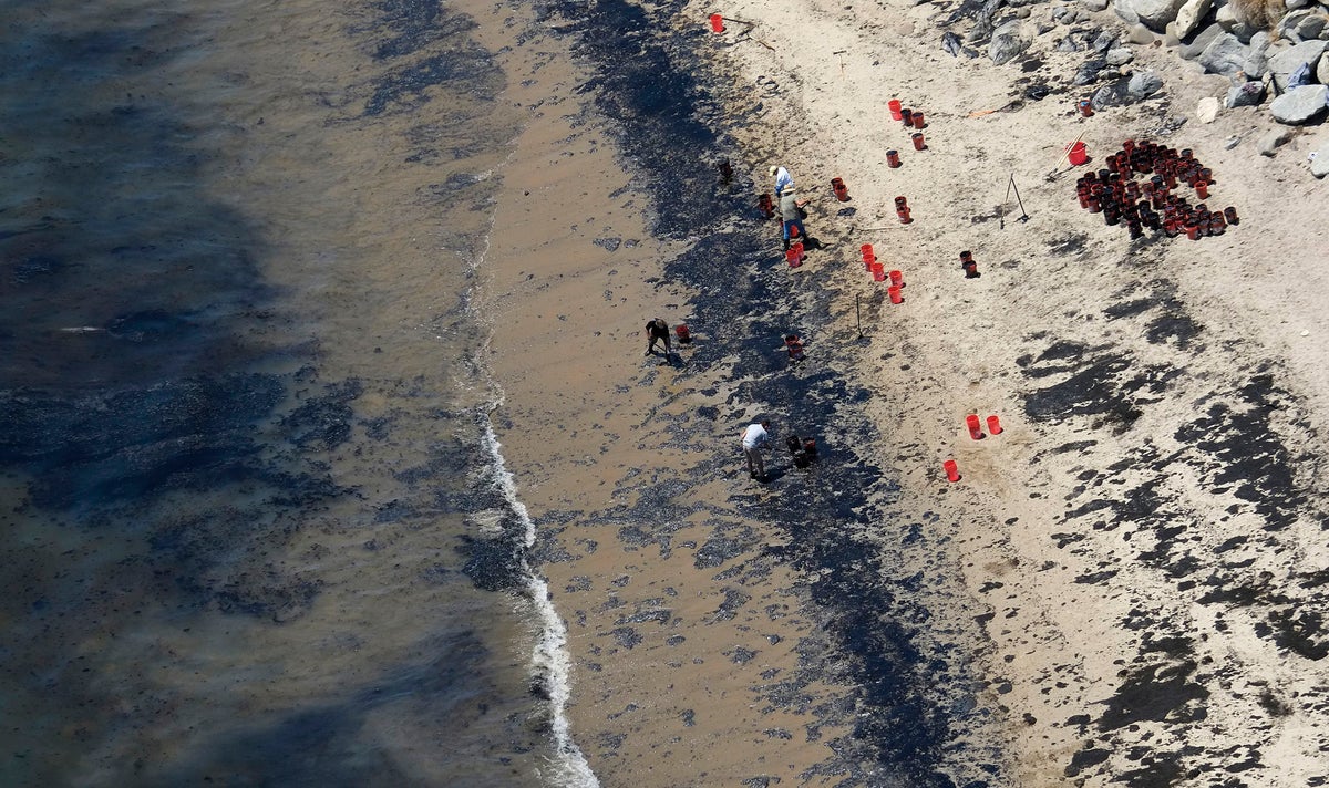 Judge approves $230M settlement in California oil spill case