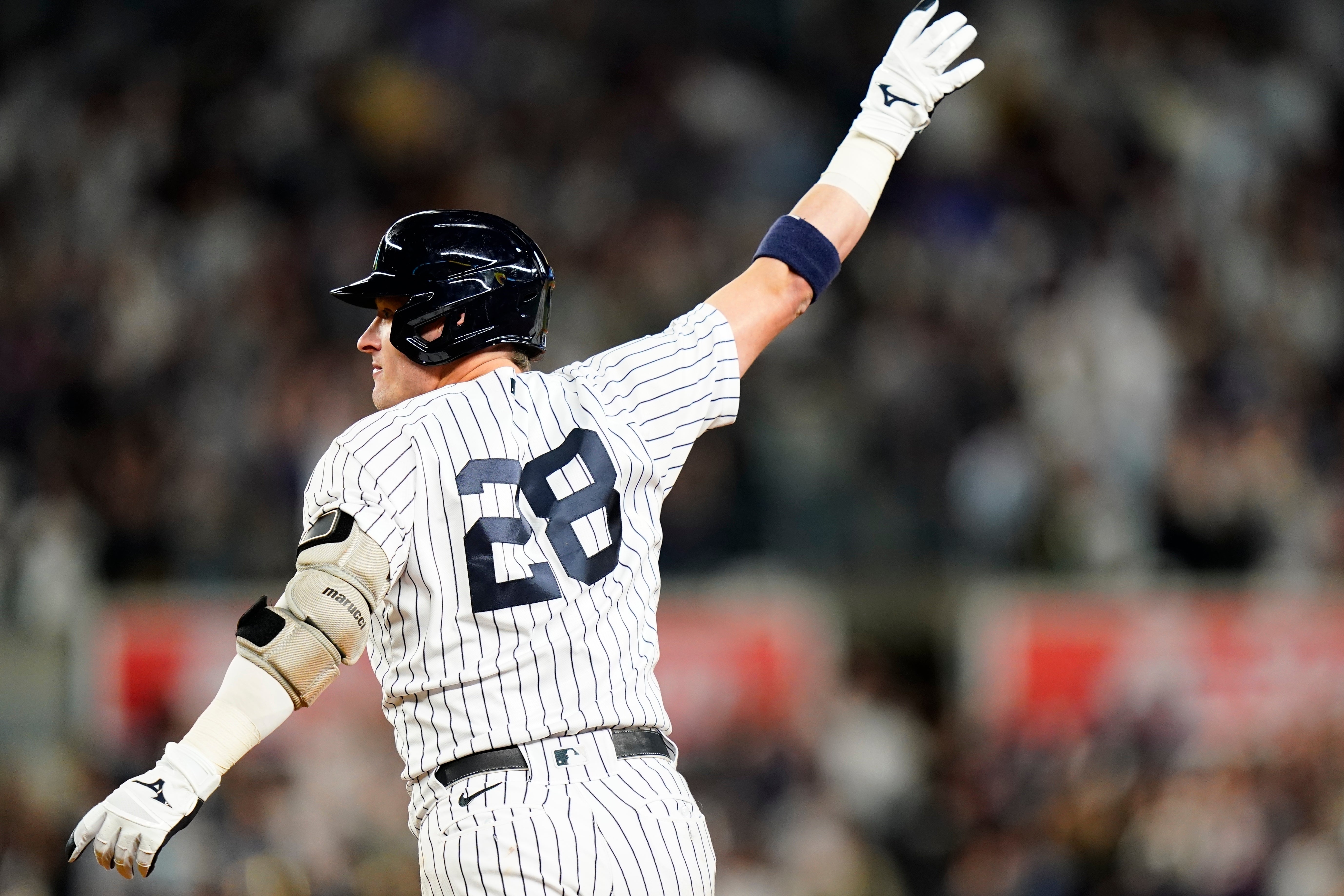 MEDIAS ROJAS-YANQUIS