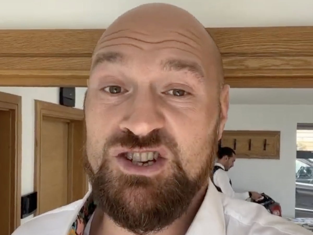 Tyson Fury issues fresh challenge to Anthony Joshua over fight contract