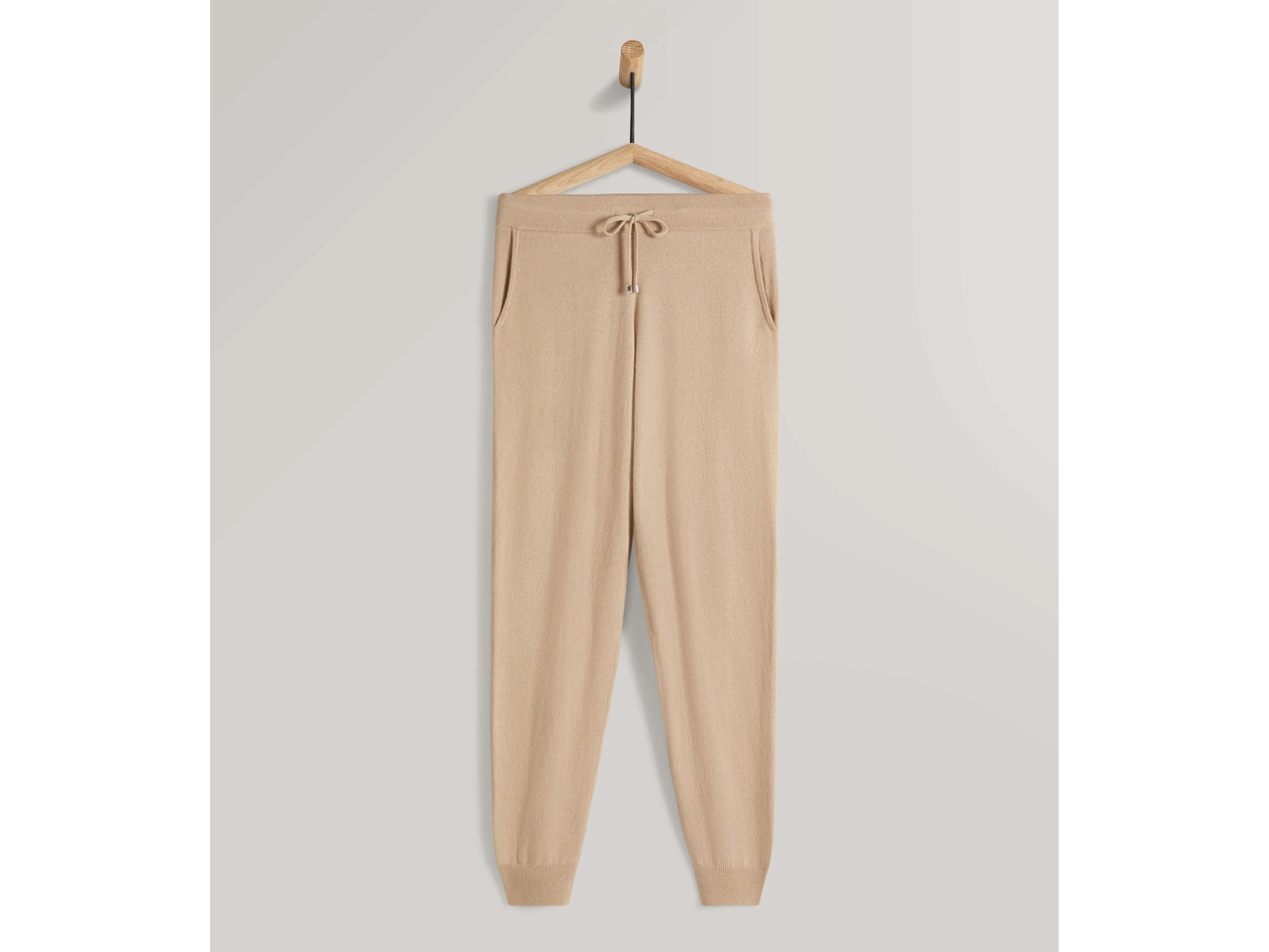 indybest-cashmere-joggers (1).png