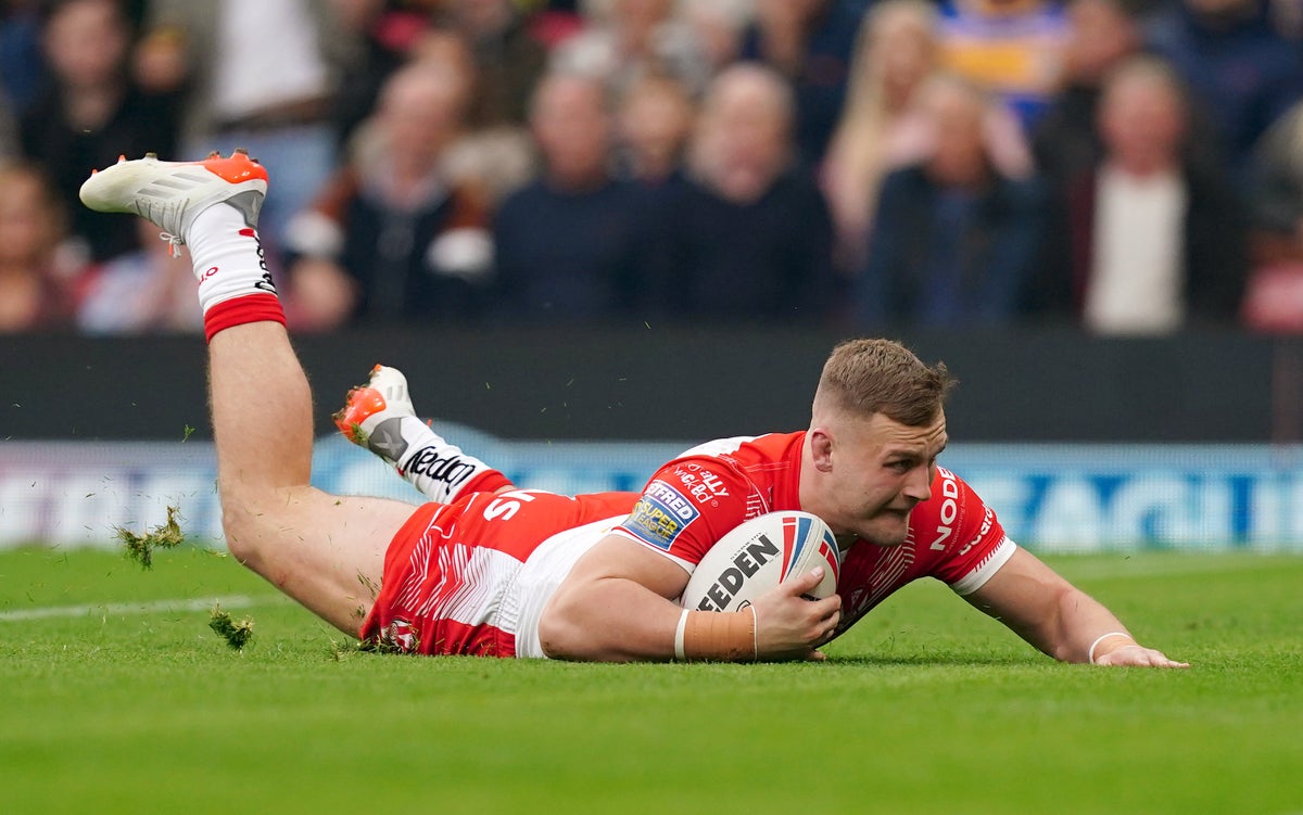 St Helens hold off Leeds to win fourth straight Grand Final
