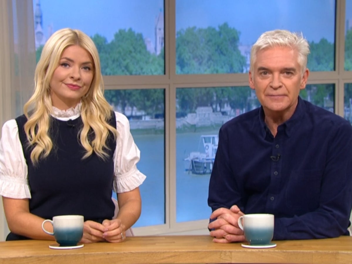 ‘Queuegate’: Holly Willoughby and Phillip Schofield’s names were ‘not on the media list’, source claims