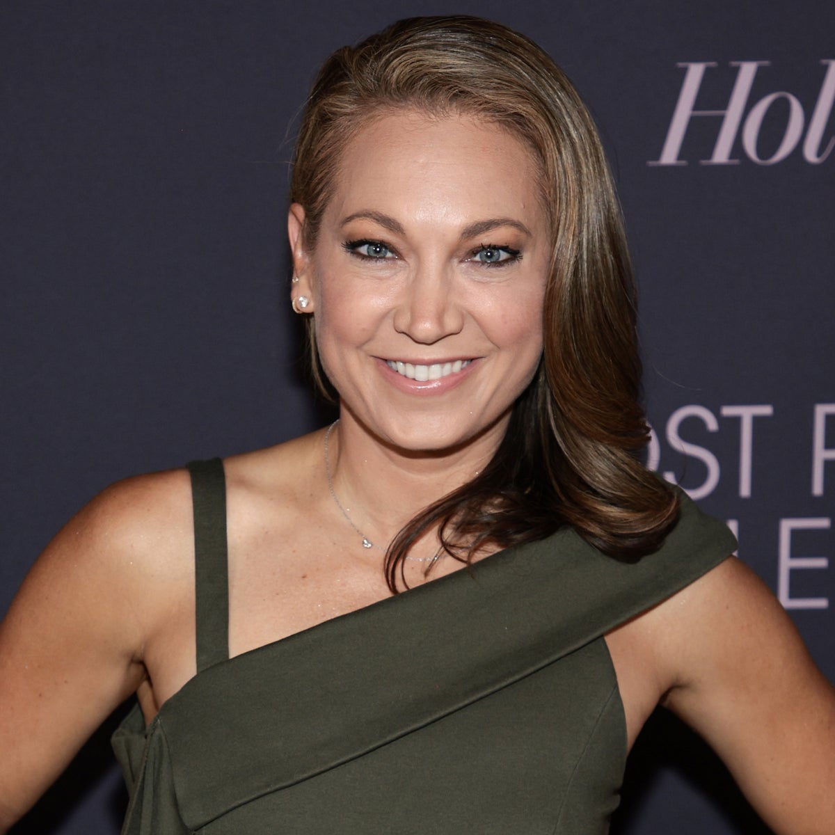 Good Morning America meteorologist Ginger Zee claps back at troll who claimed she looked like a 'streetwalker' | The Independent