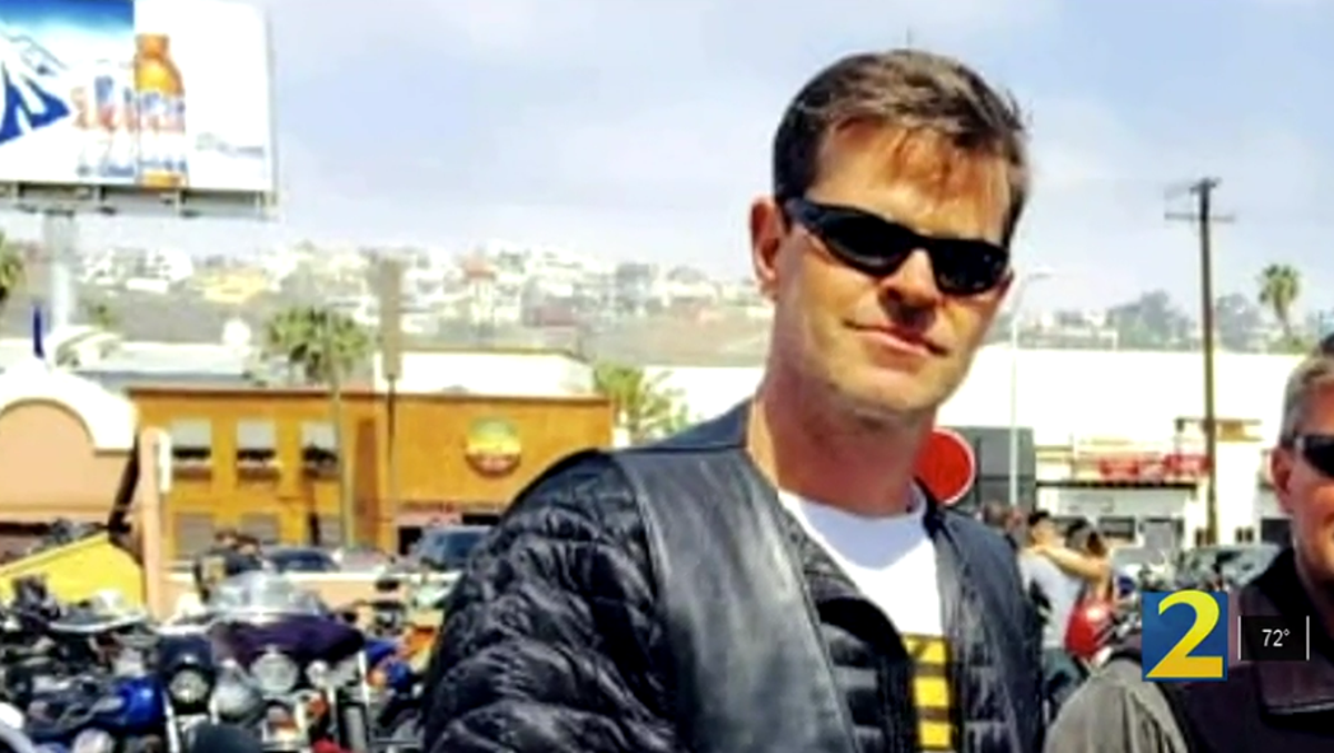 ‘Thrillseeking’ mayor killed in stunt crash at motocross event