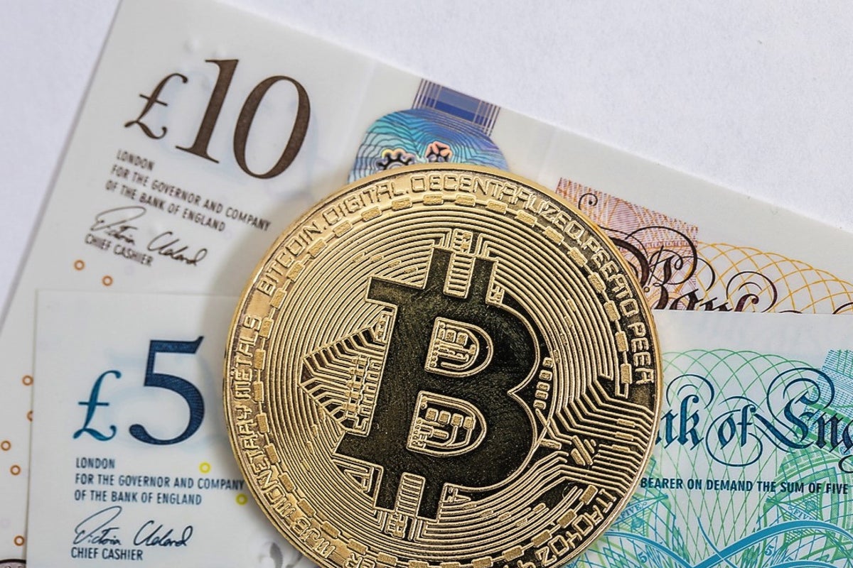 Bitcoin price: Cryptocurrency rises as pound crash brings panic to  traditional money | The Independent