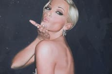 Sarah Harding: Connor Brothers original canvas to be auctioned for cancer charity