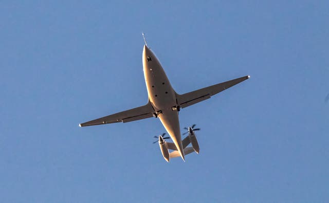 Electric-Airplane-First-Flight