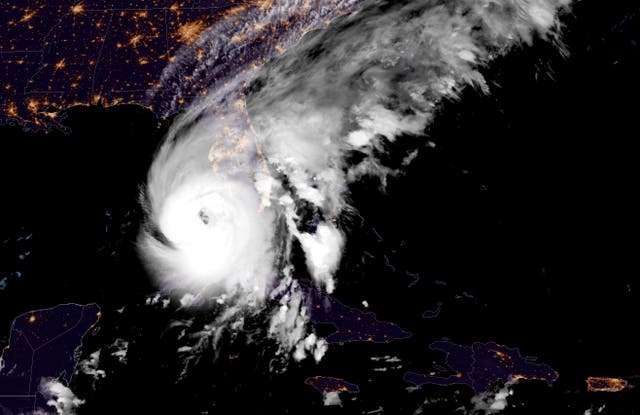 <p>Hurricane Ian to make landfall in Florida on Wednesday </p>