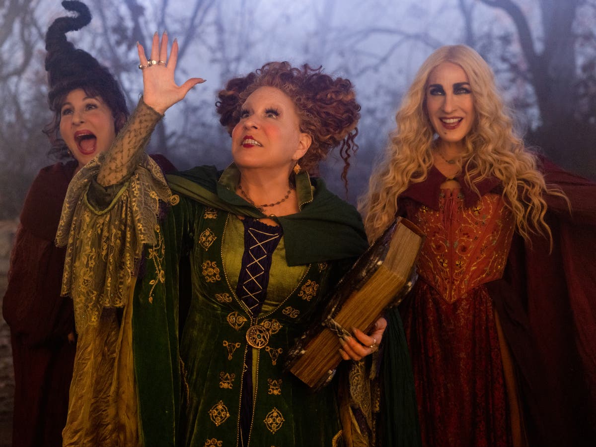 Bette Midler can’t recreate the magic in the bewildering Hocus Pocus 2