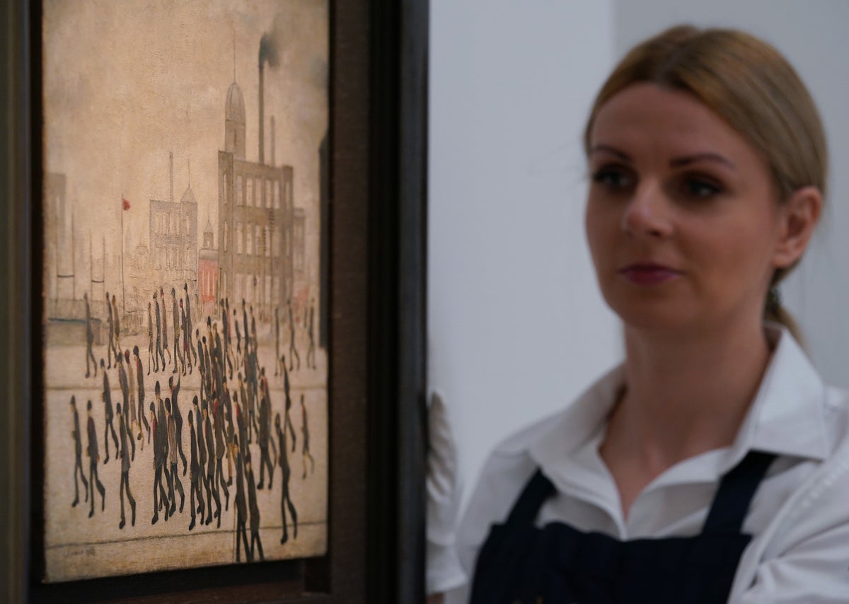 Lowry painting should stay free to view given economic climate – Salford mayor