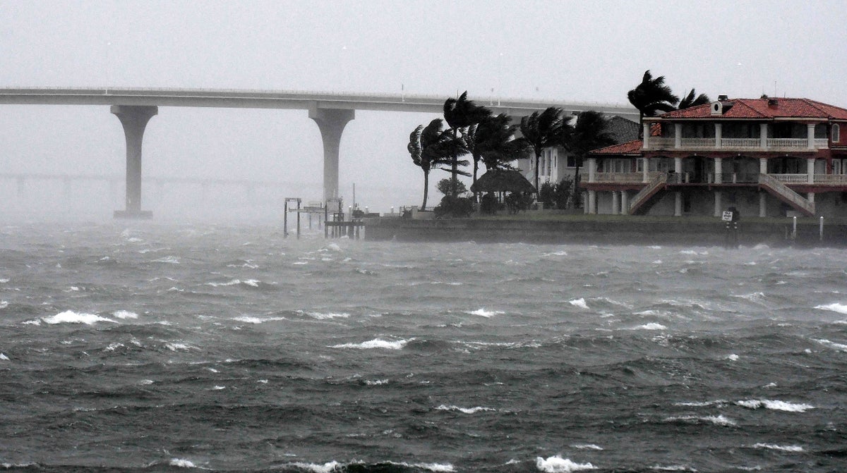 Don Lemon scolded for turning NOAA Hurricane Ian interview into climate crisis debate