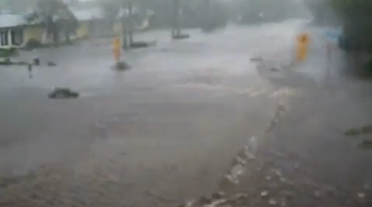 Timelapse video shows rapid flooding on Florida island as Hurricane Ian creates dangerous storm surge