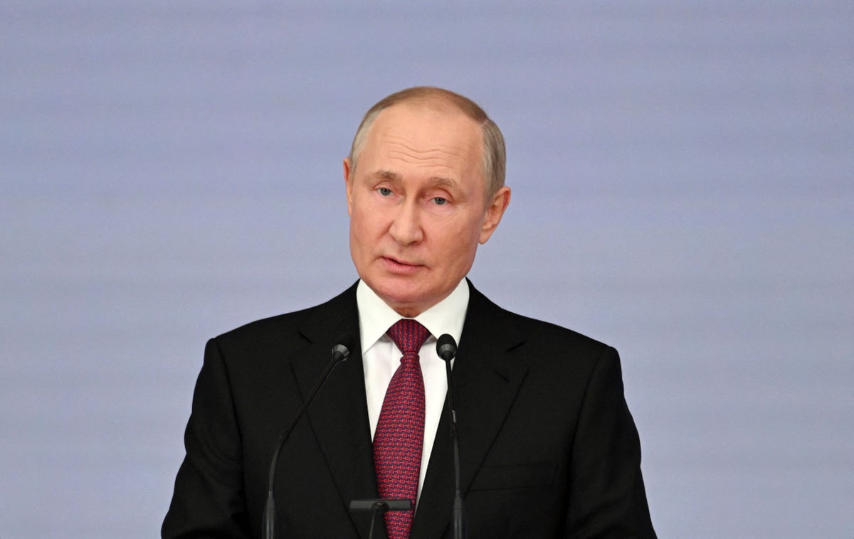 Ukraine war – live: Putin set to receive Ukrainian territory as ‘birthday gift’ after voting held at gunpoint