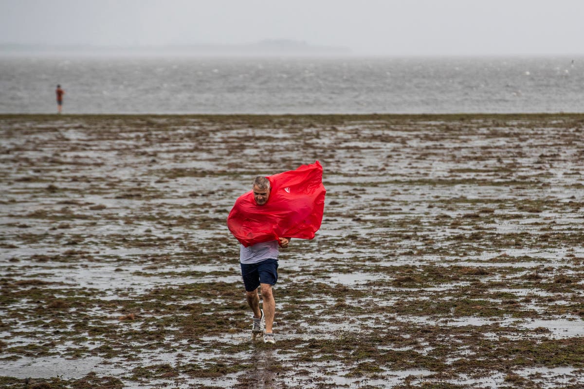 People trapped, hospital damaged after Ian swamps SW Florida