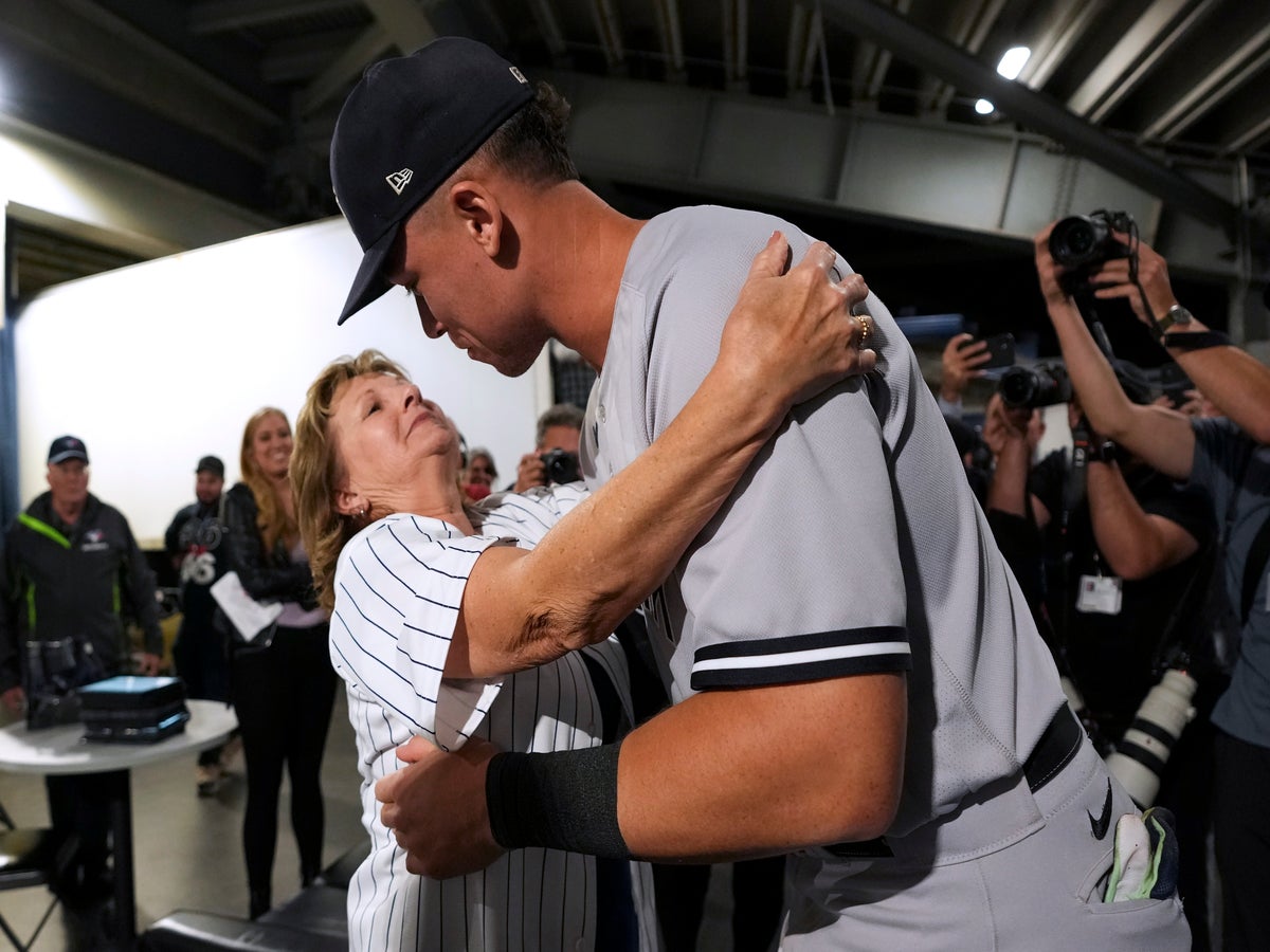 Meet Frankie Lasagna, the Blue Jays fan who almost caught Yankees