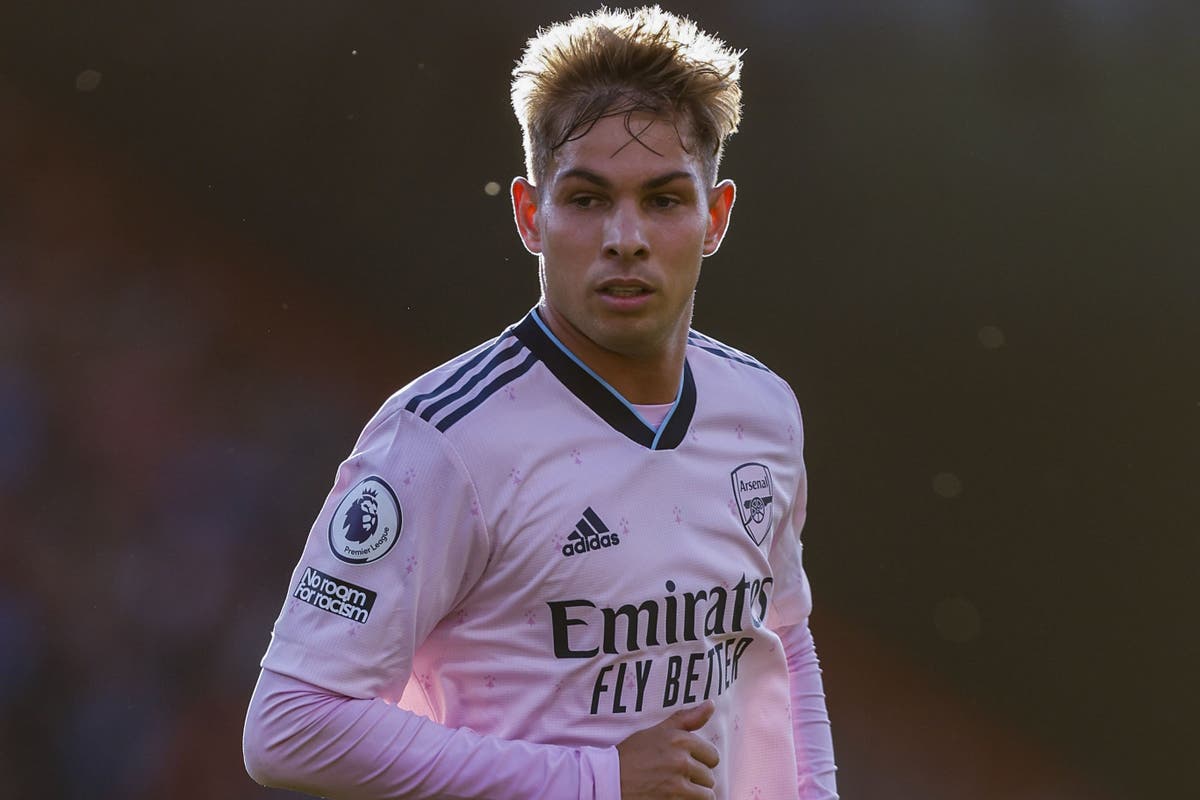 Emile Smith Rowe set for spell on sidelines after surgery on groin issue