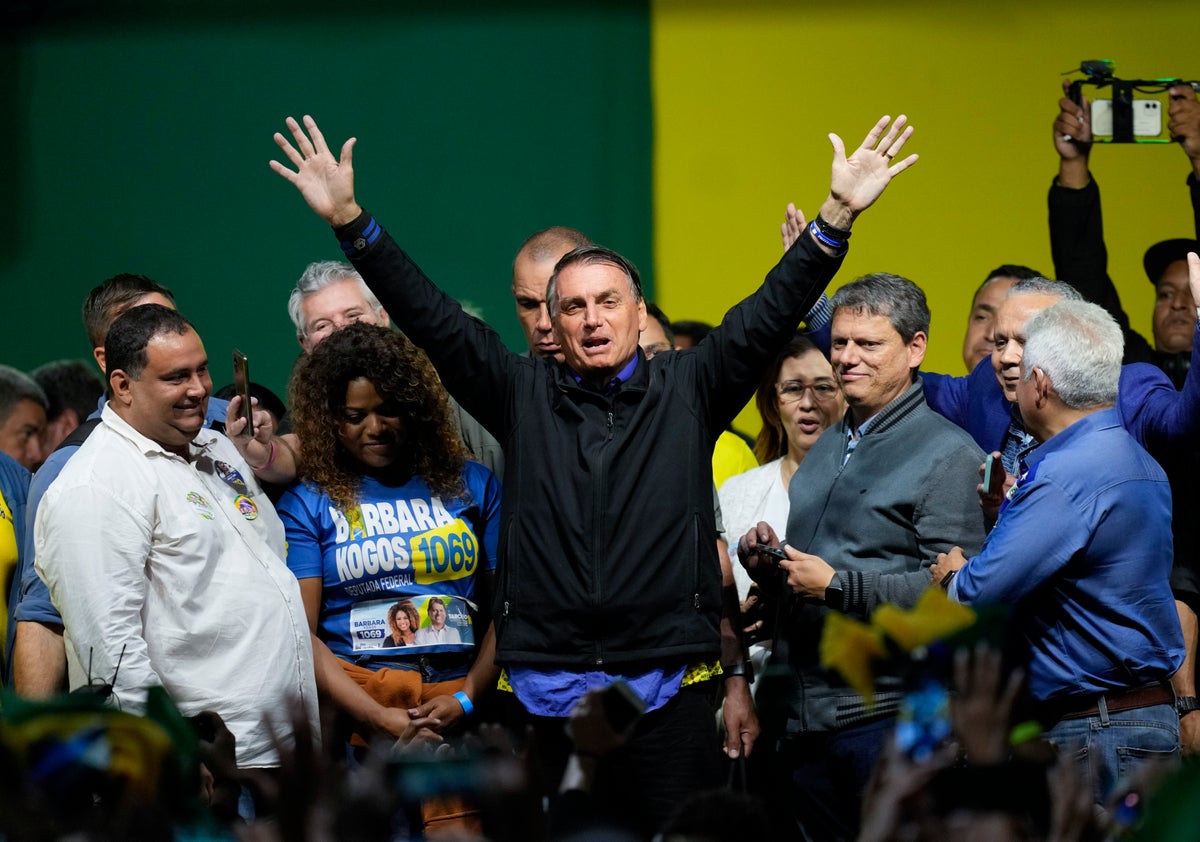 Hardship for Brazil's poor may cost Bolsonaro election