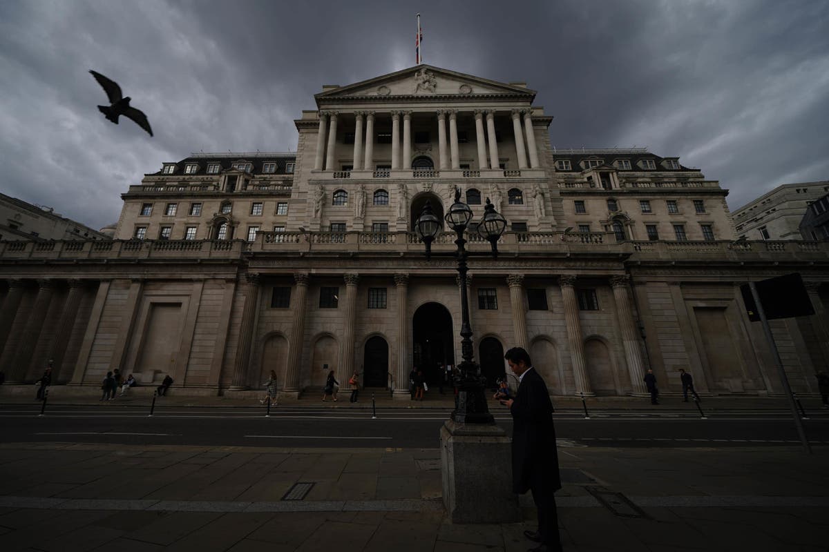 BoE intervention ‘stopped pound spiral’ as Fitch cuts credit rating – live