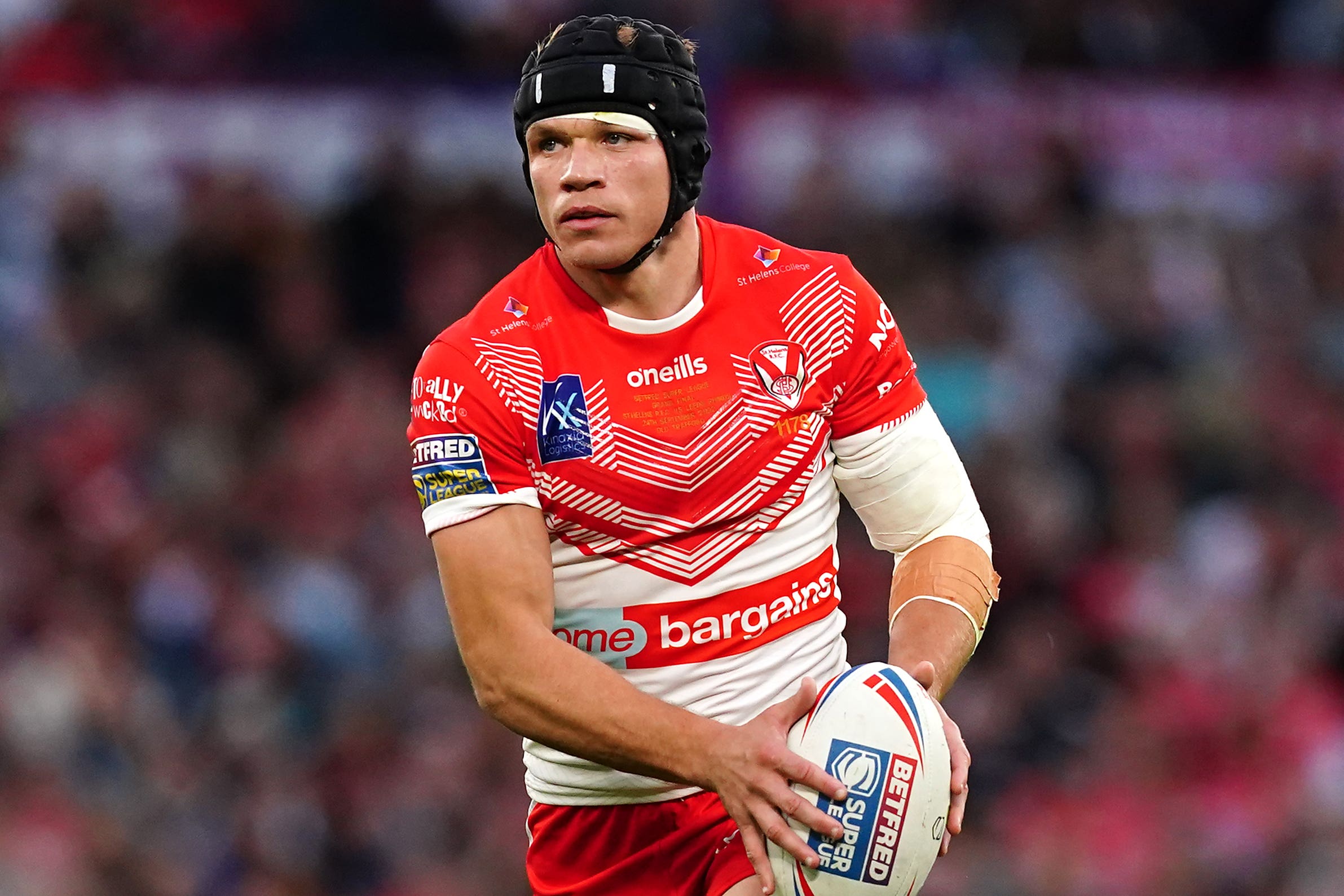 St Helens half-back Jonny Lomax is out of the World Cup