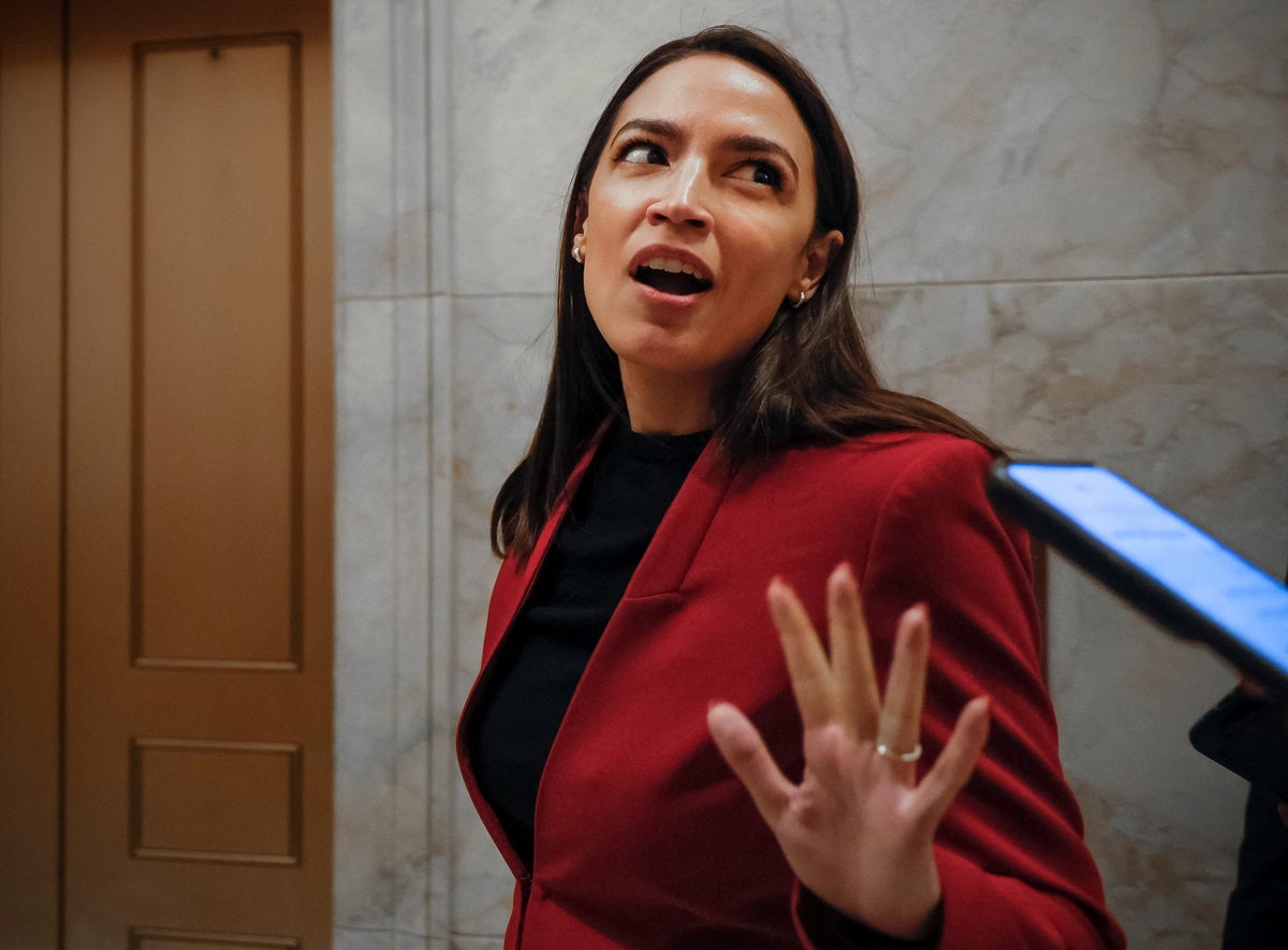 AOC inundated with insults from conservatives after flagging dangers of gas stoves