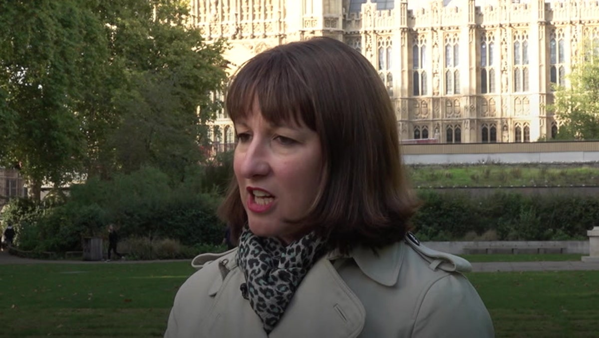Rachel Reeves says government must rethink tax-cutting plans for wealthy