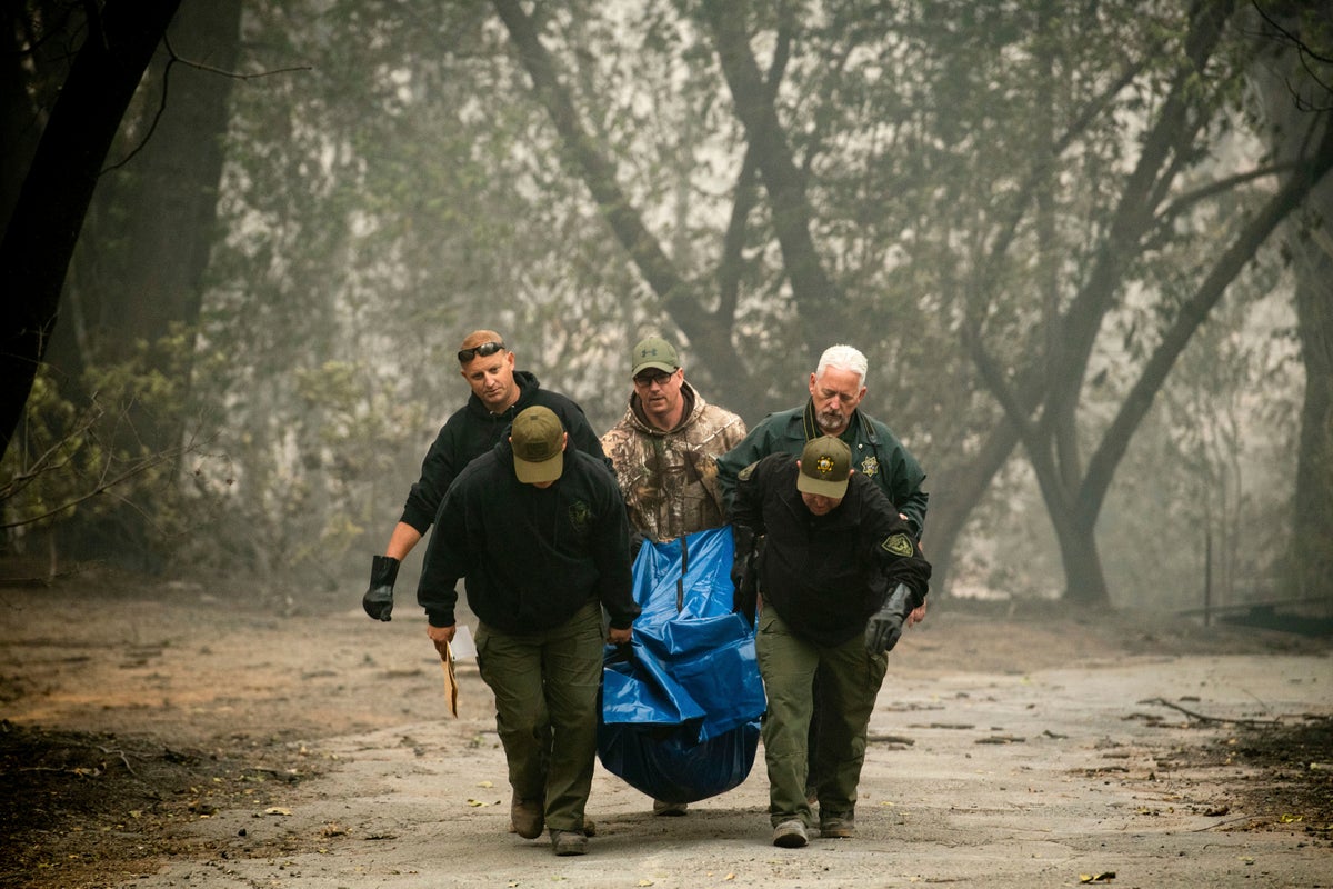 Ex-PG&E execs to pay $117M to settle lawsuit over wildfires